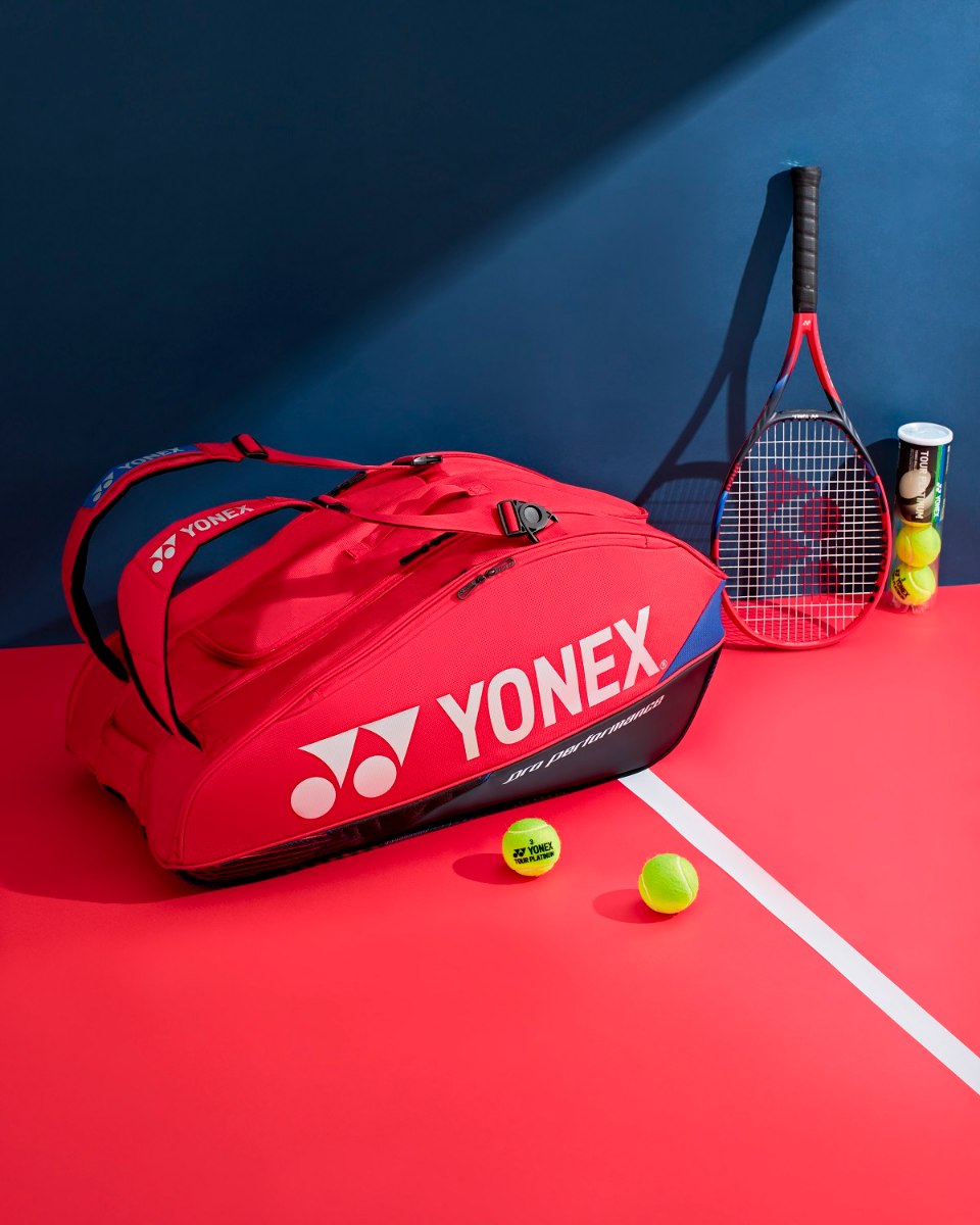 תיק טניס YONEX PRO RACQUET BAG (9PCS) RED