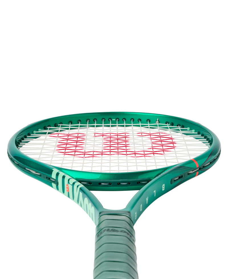 Wilson Blade 100UL v10 - מחבט טניס